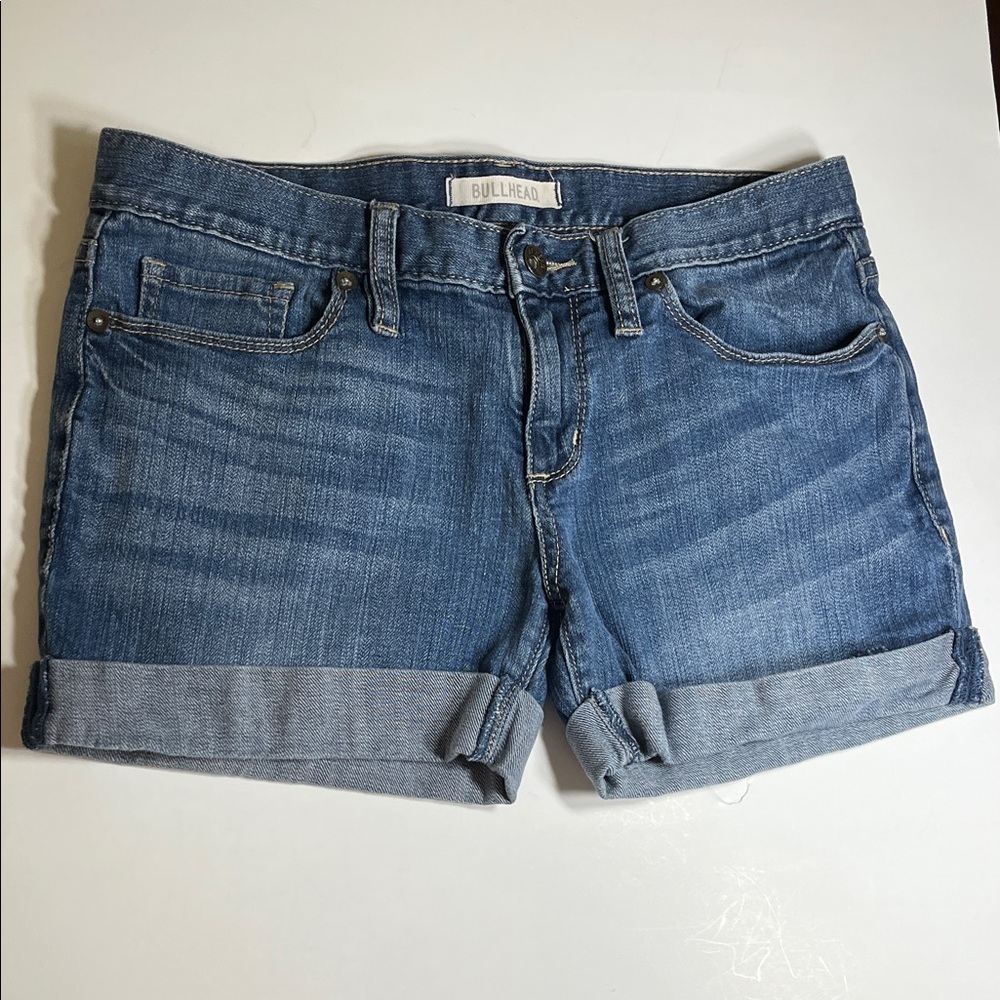 Bullhead Junior’s Classic Blue Jean Shorts Size 3